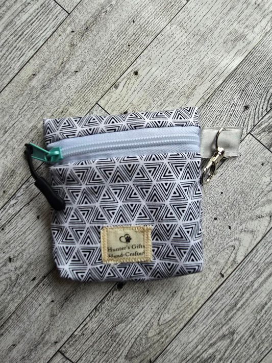 Small Coin Purse/ Ear Bud Case: Money/Card Holder Black and White geometric design with sea green lining: lobster claw to hock to your keys